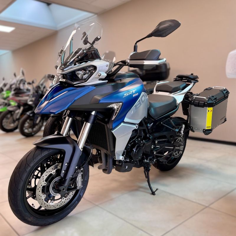 QJ SRT 800 - Magic Bike shop